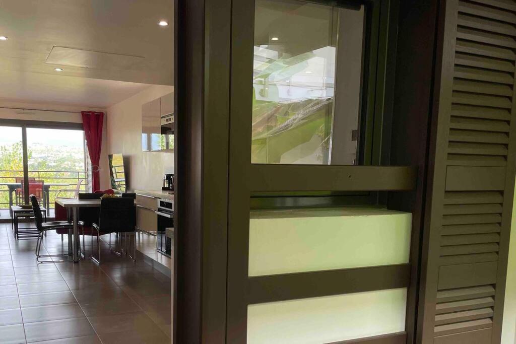 Superbe Appartement, Piscine, Vue Mer Et Montagnes Antibes Dış mekan fotoğraf