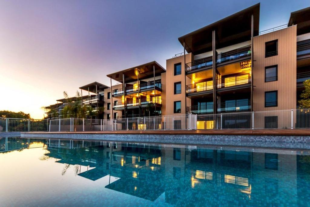 Superbe Appartement, Piscine, Vue Mer Et Montagnes Antibes Dış mekan fotoğraf